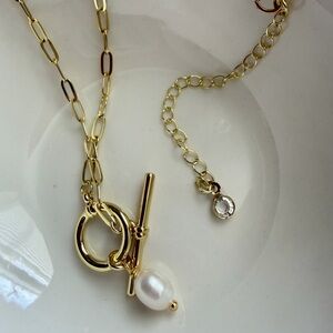 New OT  Gold Pearl Pendant Necklace